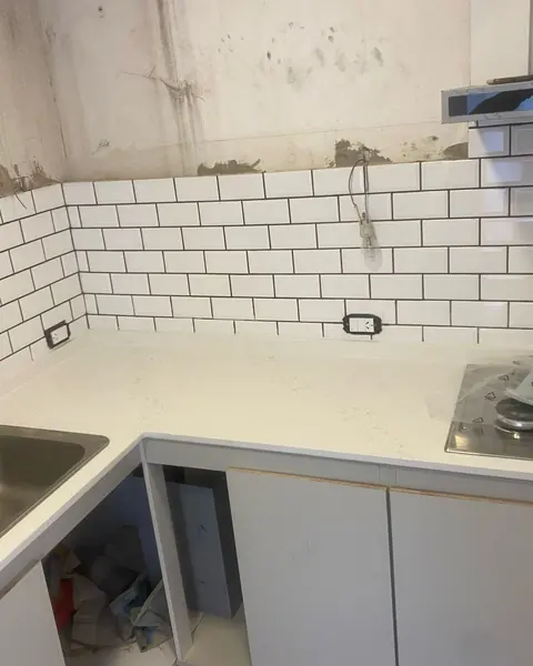 Mesada en Guidoni Estatuario Venato, cuarzo