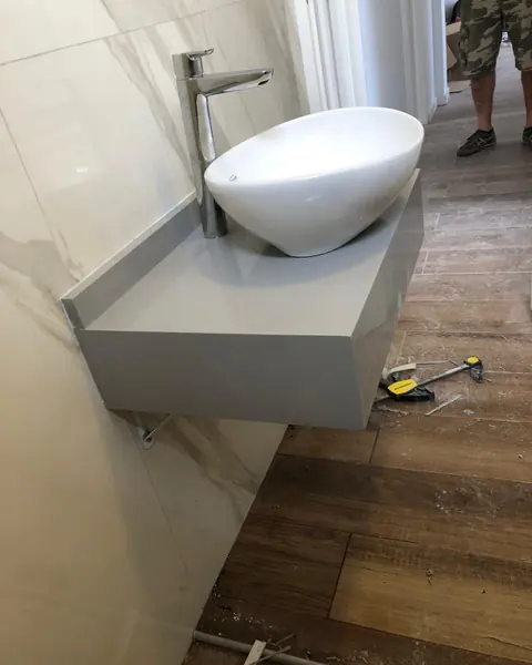 Mesada en Guidoni Gris Claro, cuarzo