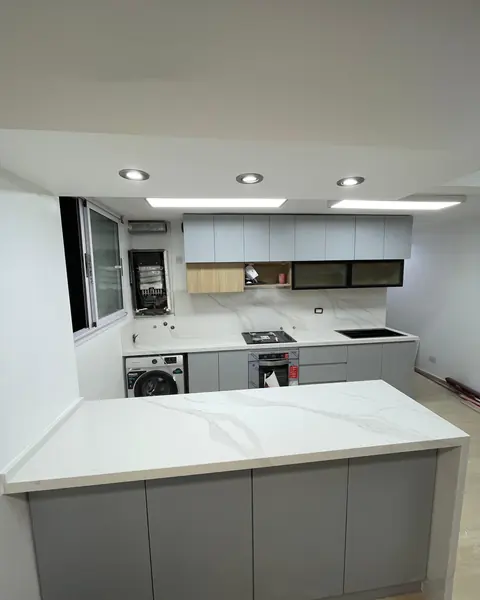 Mesada en Stone Quartz Calacatta Gold, cuarzo